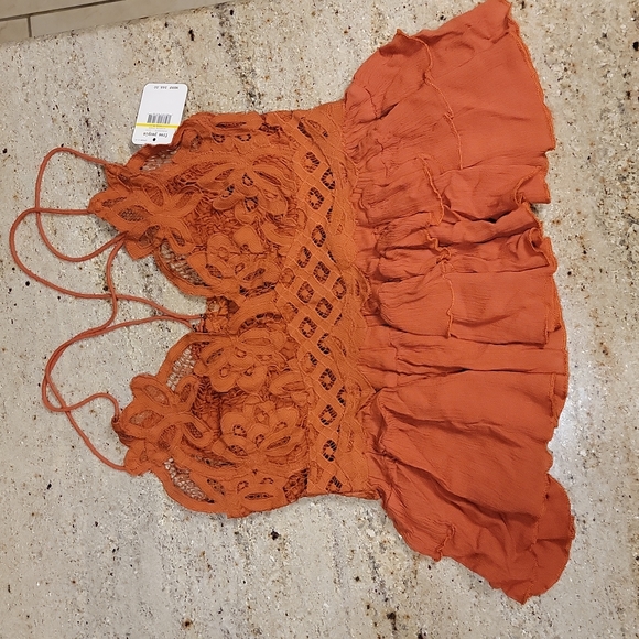 Free People Adella Cami  NWT. Rust/Pumpkin Spice color. - Picture 2 of 3